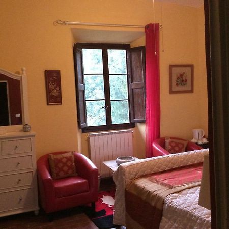 באניי די לוקה Villa Moni מראה חיצוני תמונה