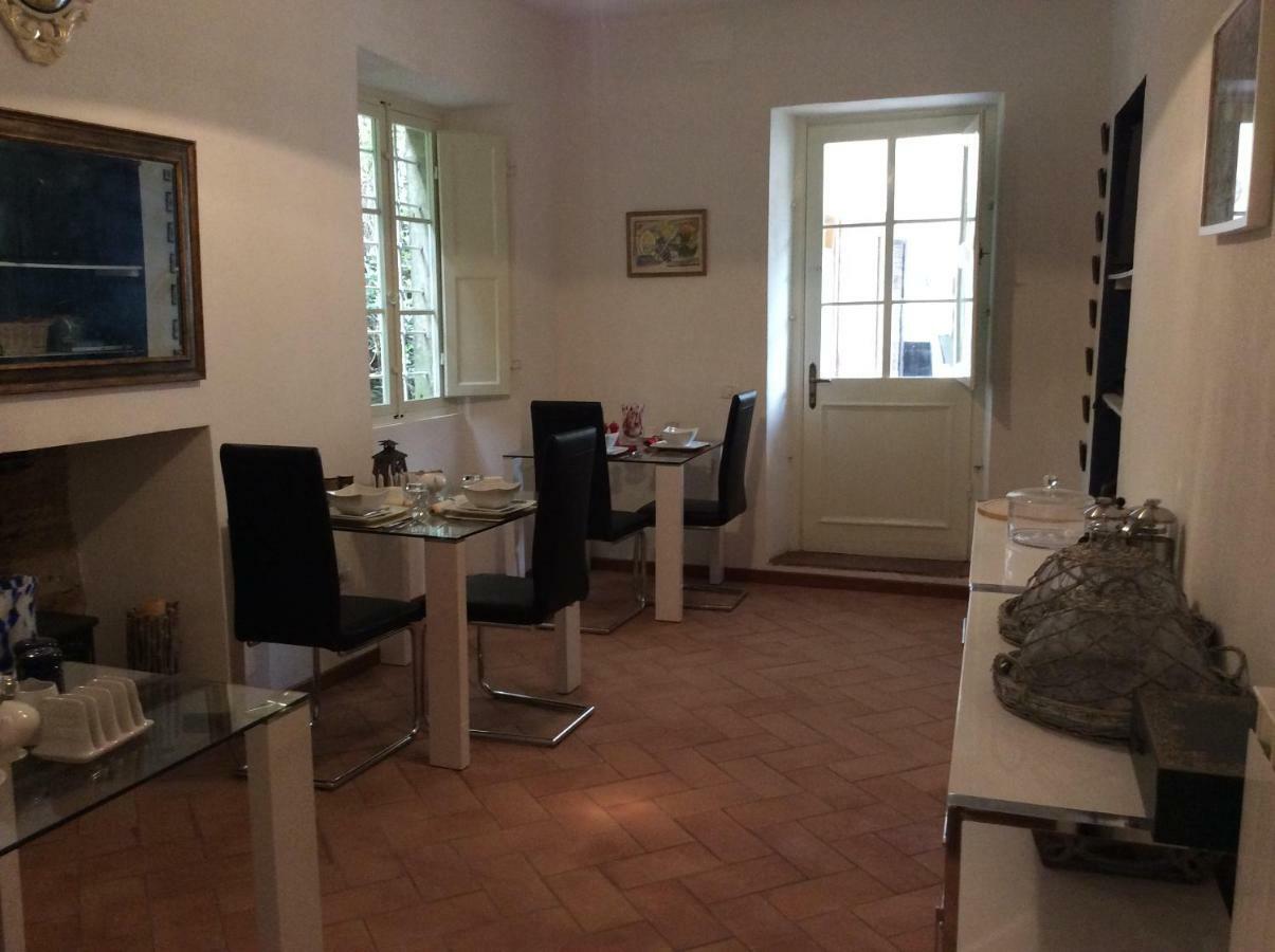 באניי די לוקה Villa Moni מראה חיצוני תמונה